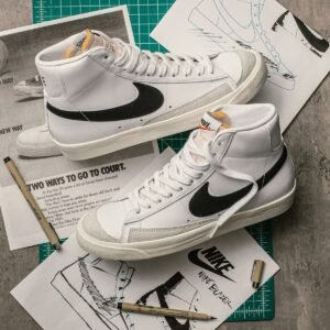 NIKE SHOSE